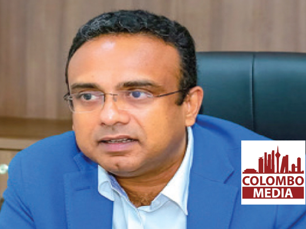 හිටපු අමාත්‍ය මනූෂ නානායක්කාර CIDයට පැමිණේ