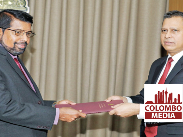 නව දේශ­පා­ලන සංස්කෘ­ති­යක් ඇති කිරී­මට කට­යුතු කර­නවා-රාජ්‍ය පරි­පා­ලන, පළාත් සභා හා පළාත් පාලන ඇමැති මහා­චාර්ය චන්දන අබේ­රත්න