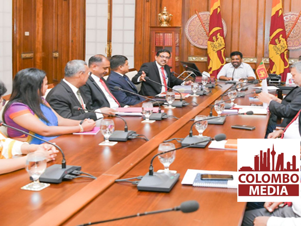 රජයේ ඉලක්ක සපුරා ගැනීමට රාජ්ය සේවය මෙතෙක් කටයුතු කළ ආකාරය වෙනස් විය යුතුයි-ශ්රී ලංකා පරිපාලන සේවා සංගමය හමුවේ ජනාධිපතිවරයා අවධාරණය කරයි