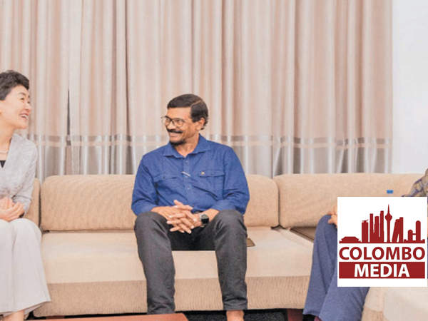 ශ්‍රී ලංකාවේ චීන තානා­පති ඇතුළු චීන රජයේ නියෝ­ජිත පිරිස සහ ජවිපෙ නාය­ක‍යන් අතර හමු­වක්