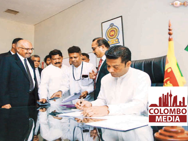 සභානායක සහ ආණ්ඩු පක්ෂයේ ප්‍රධාන සංවිධායක වැඩ භාර ගනිති