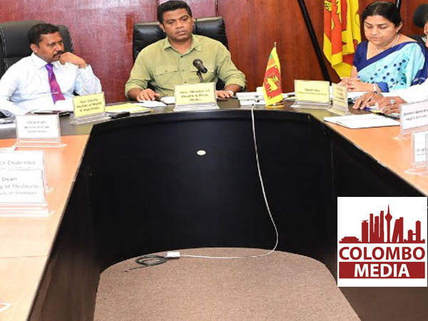 මොරටුවේ වෛද්‍ය සිසුන්ගේ මහාචාර්ය පුහුණුවට විසඳුමක් දෙයි