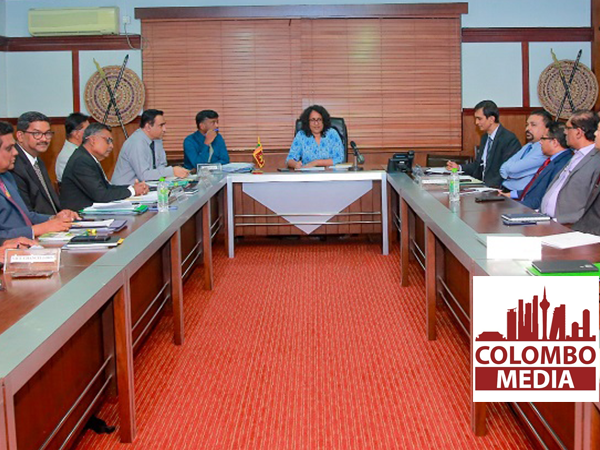 විශ්ව විද්‍යාල උපකුලපතිවරුන් හා අගමැති අතර හමුවක්