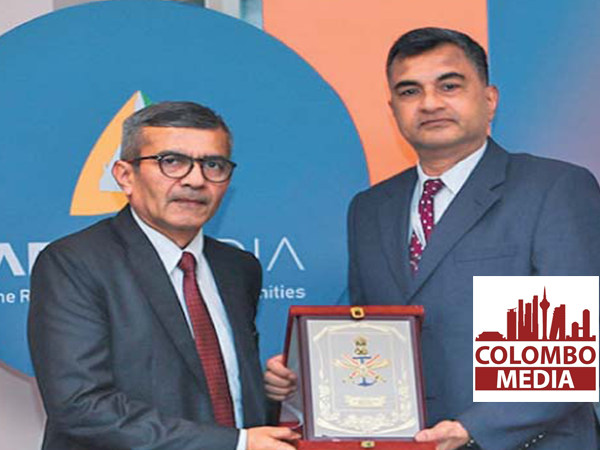 ශ්‍රී ලංකා-ඉන්දියා ආරක්ෂක සහයෝගිතා තර කිරීමට අවධානය-දෙරට ආරක්ෂක ලේකම්වරු බැංගලෝරයේදී හමුවෙති