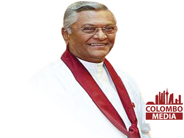 චමල් රාජපක්ෂ අල්ලස් කොමිසමට පැමිණෙයි