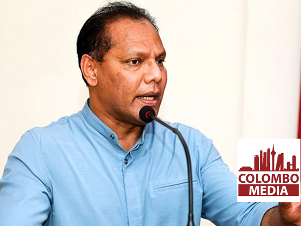 පරණ නායකයින්ට ශ්රීලනිපය ගොඩගන්න බෑ